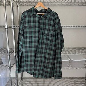 Eddie Bauer Men's Green and Black Plaid Shirt